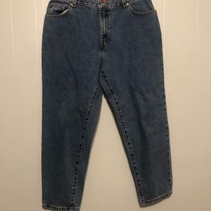Classic Relaxed Levi Jeans